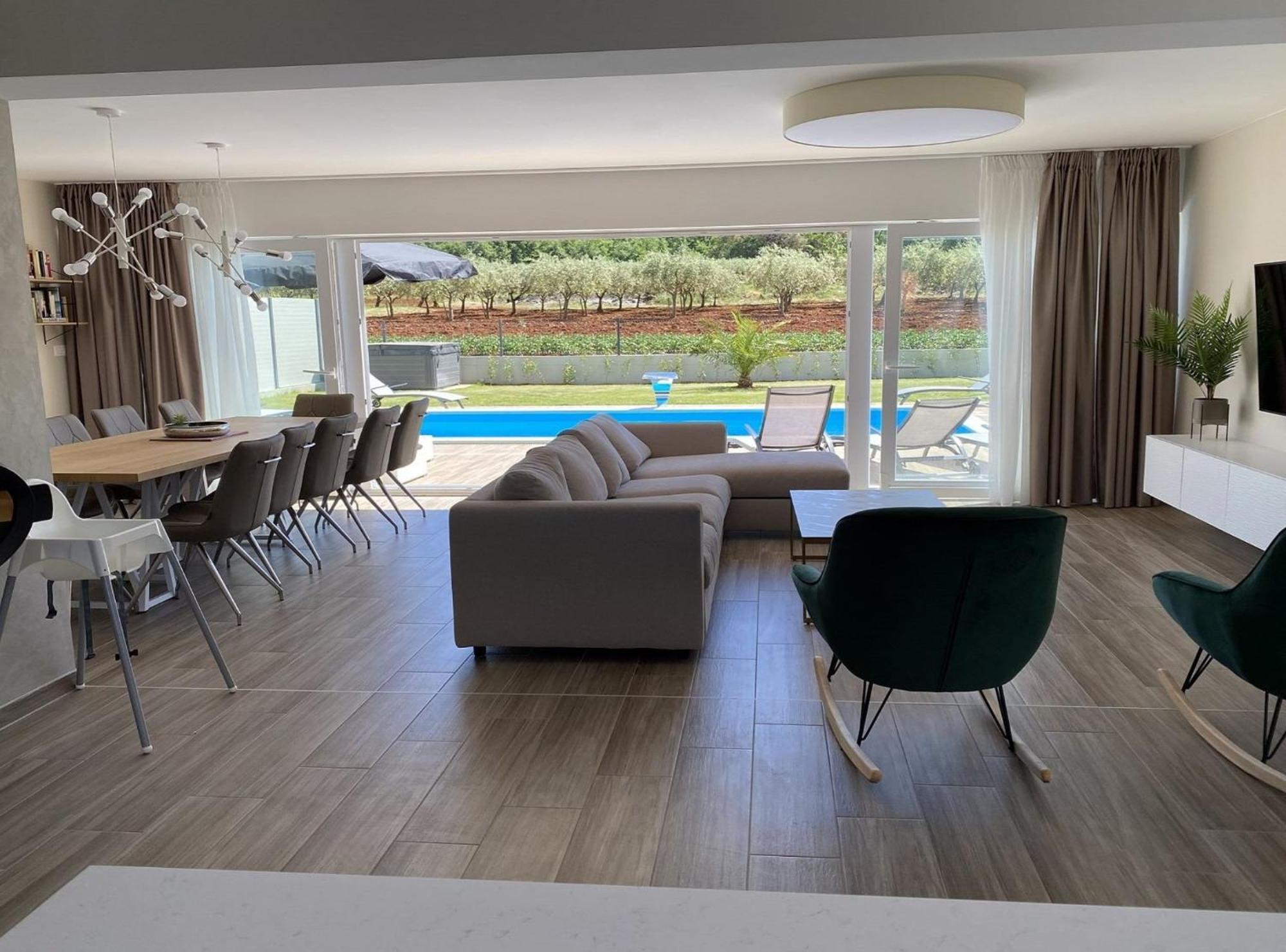 Eni Villa *